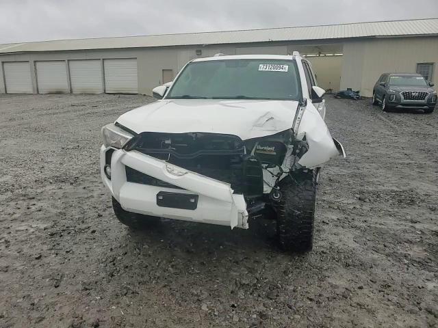 2018 Toyota 4Runner Sr5/Sr5 Premium VIN: JTEBU5JR1J5581662 Lot: 73120094