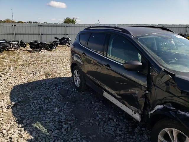 1FMCU0GD3JUB09620 2018 Ford Escape Se