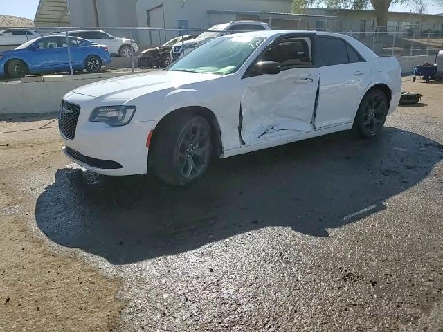 2022 Chrysler 300 Touring VIN: 2C3CCAAG1NH139566 Lot: 73231354