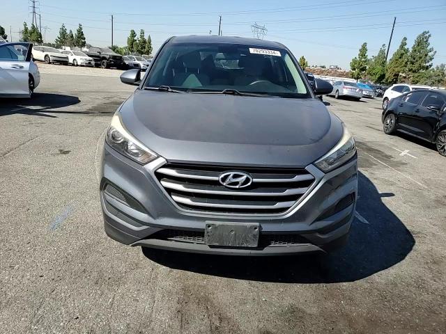 2017 Hyundai Tucson Se VIN: KM8J23A49HU488172 Lot: 70293334