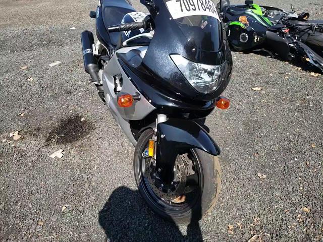 2001 Yamaha Yzf600 R VIN: JYA5AHE061A025132 Lot: 70978464