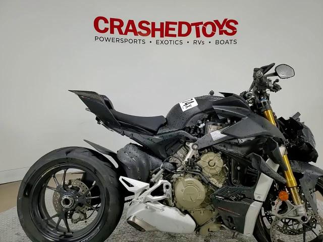 2022 Ducati Streetfighter V4 VIN: ZDMFAKNW6NB00728 Lot: 67590174