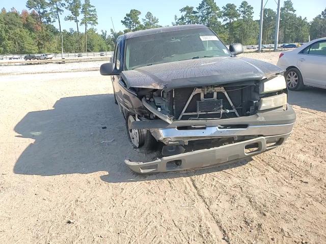 2005 Chevrolet Silverado C1500 VIN: 2GCEC13T151182022 Lot: 72453374
