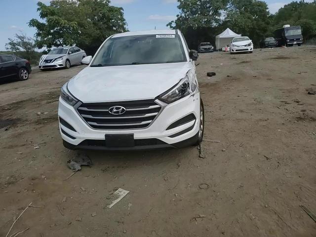 KM8J2CA46JU703920 2018 Hyundai Tucson Se