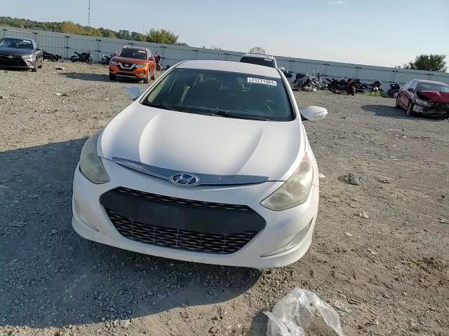 2012 Hyundai Sonata - Image 11