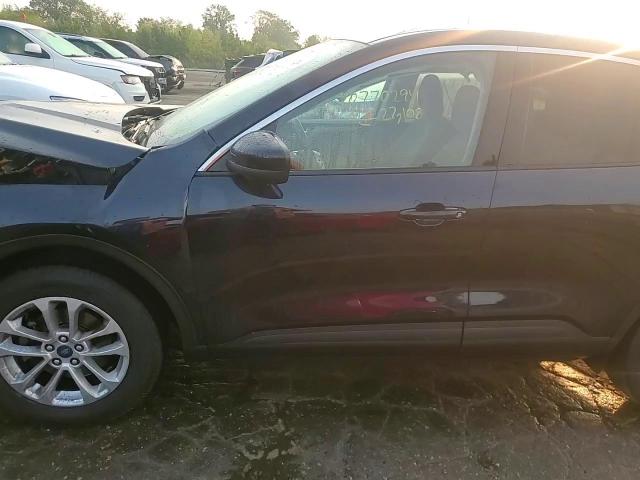 2021 Ford Escape Se VIN: 1FMCU9G63MUB24046 Lot: 70770294