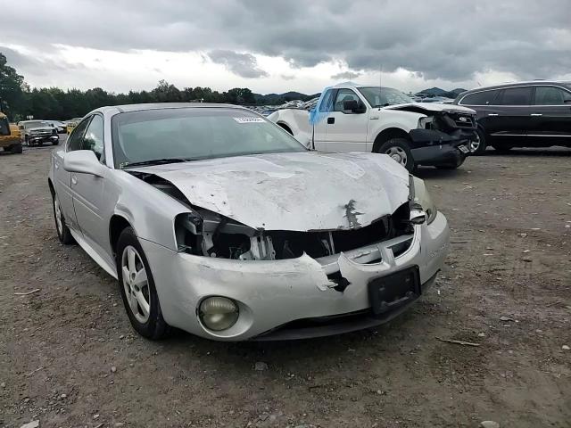 2005 Pontiac Grand Prix - Image 11
