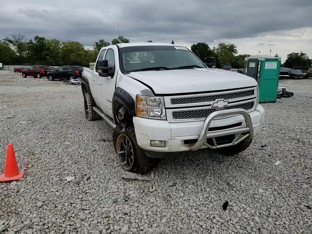 2013 Chevrolet Silverado - Image 10