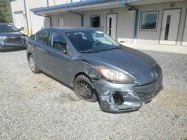 2013 Mazda 3 - Image 10