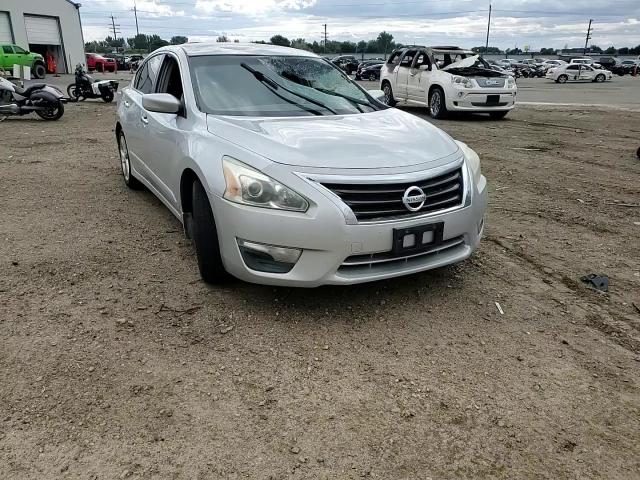 2013 Nissan Altima - Image 11