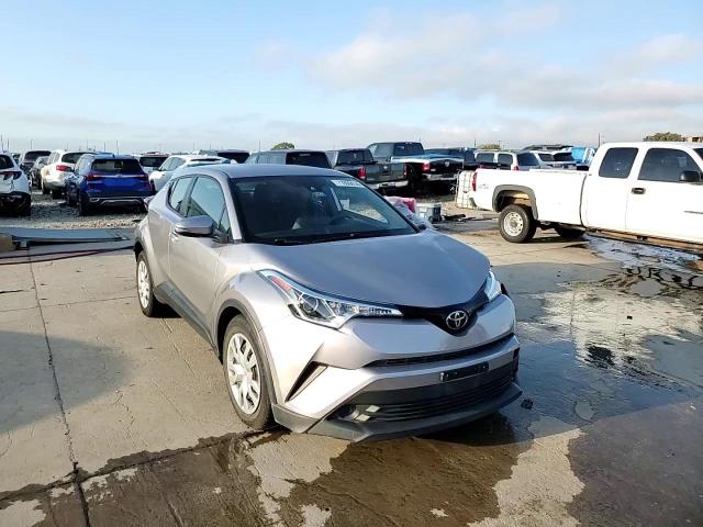 JTNKHMBXXK1042137 2019 Toyota C-Hr Xle