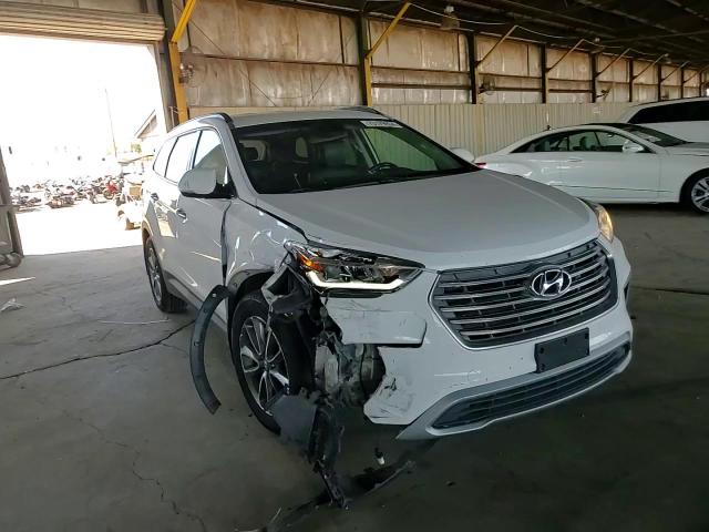 2017 Hyundai Santa Fe Se VIN: KM8SN4HF4HU245099 Lot: 73179894