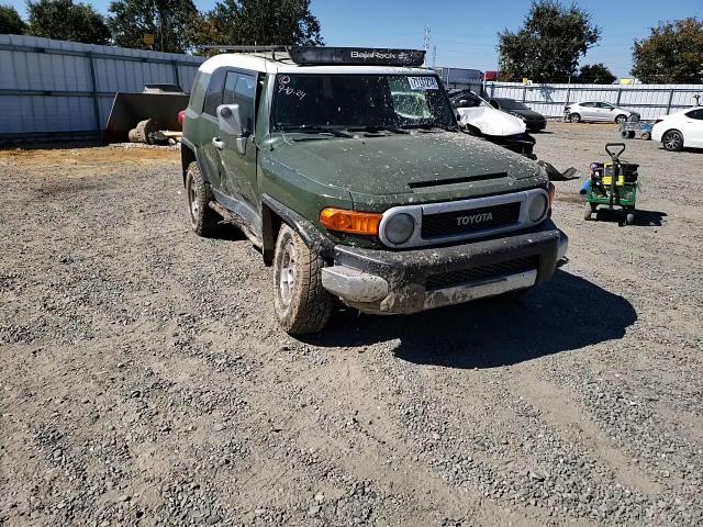 JTEBU4BF2AK092784 2010 Toyota Fj Cruiser