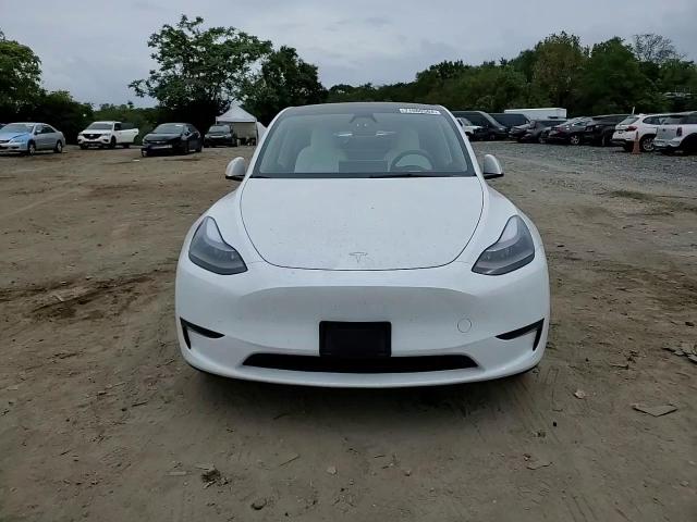 2024 Tesla Model Y VIN: 7SAYGDEE1RA260755 Lot: 71560584