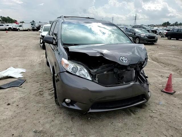 2017 Toyota Sienna Xle VIN: 5TDYZ3DC3HS835310 Lot: 73169854