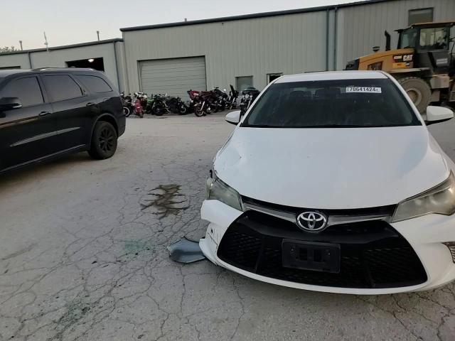 2016 Toyota Camry Le VIN: 4T1BF1FK0GU186546 Lot: 70641424