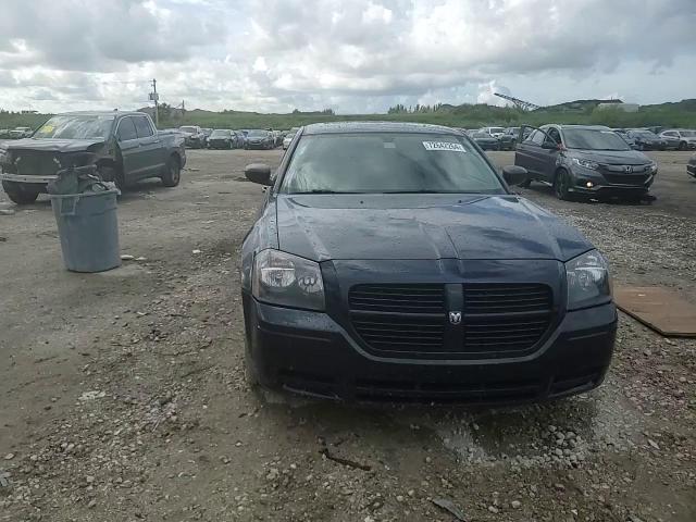 2D4FV48V45H555512 2005 Dodge Magnum Sxt