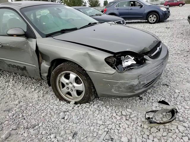 2002 Ford Taurus Ses VIN: 1FAFP55242G226877 Lot: 73696914