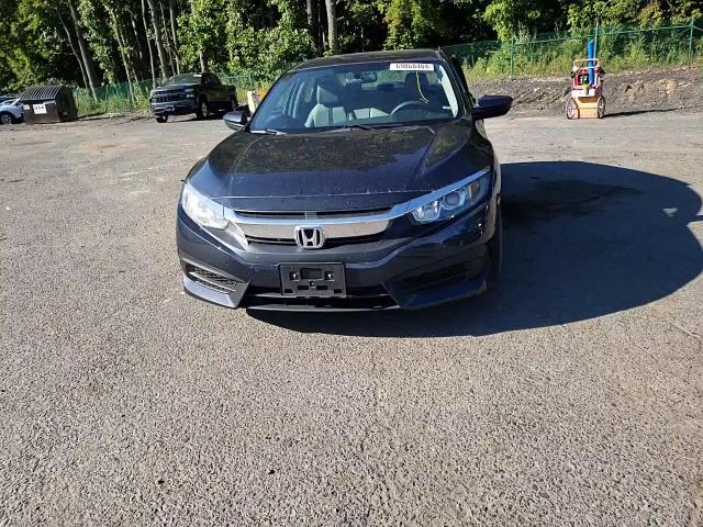 19XFC2F58GE204398 2016 Honda Civic Lx