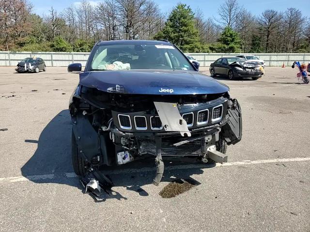 2018 Jeep Compass Latitude VIN: 3C4NJDBB9JT400426 Lot: 70770094