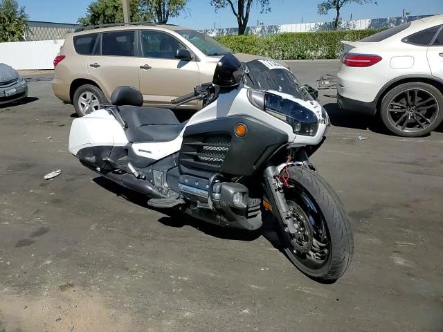 2016 Honda Gl1800 B VIN: JH2SC684XGK300547 Lot: 73229694