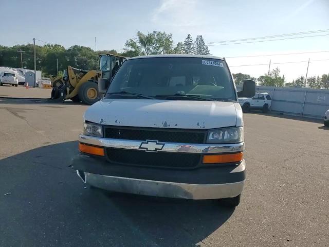 2004 Chevrolet Express G3500 VIN: 1GAHG39UX41150809 Lot: 68547054