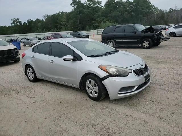 KNAFK4A67G5584177 2016 Kia Forte Lx