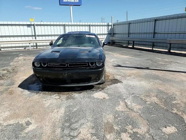 2C3CDZAG0JH259168 2018 Dodge Challenger Sxt