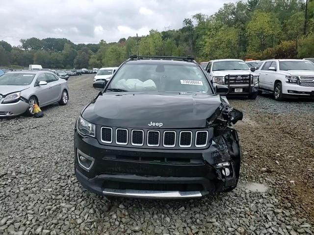 3C4NJDCB2JT266227 2018 Jeep Compass Limited