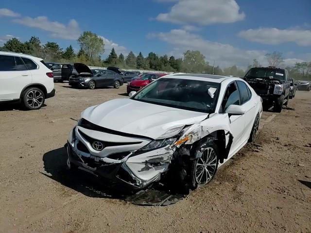 4T1B11HK7JU640102 2018 Toyota Camry L