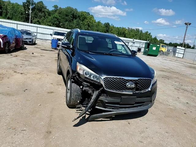 2016 Kia Sorento - Image 11