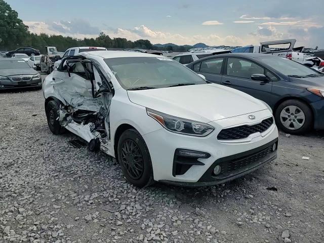 2019 Kia Forte - Image 11