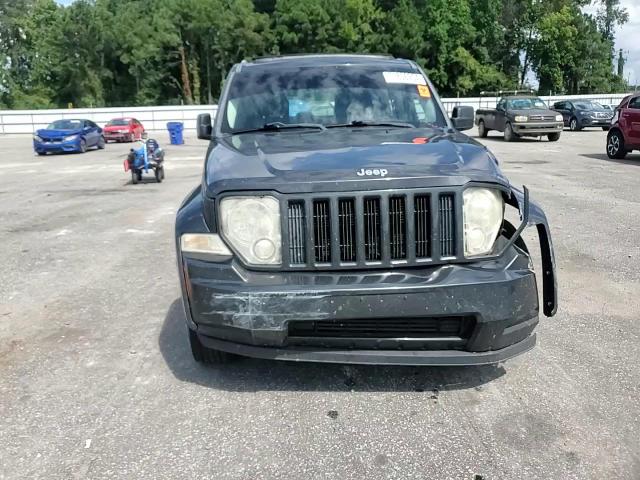 2011 Jeep Liberty (North America) - Image 12