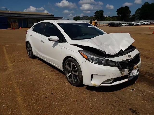 2017 Kia Forte Ex VIN: 3KPFL4A81HE090520 Lot: 72368804