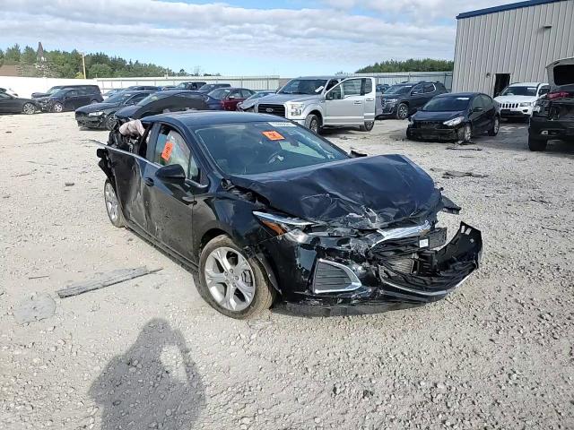 2019 Chevrolet Cruze - Image 10