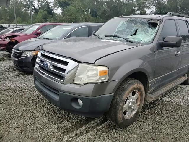 2011 Ford Expedition - Image 11
