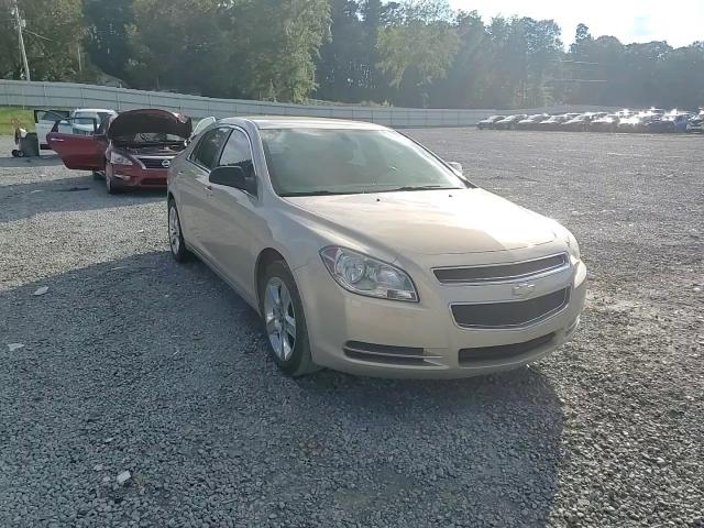 2010 Chevrolet Malibu - Image 11