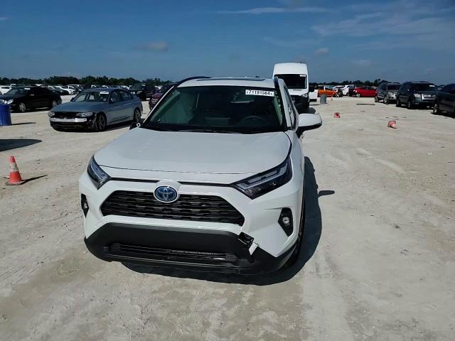 2024 Toyota RAV 4 - Image 12