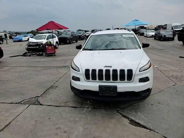 2017 Jeep Cherokee Sport VIN: 1C4PJLAS3HW585811 Lot: 70329244