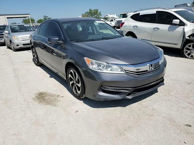 2016 Honda Accord - Image 11