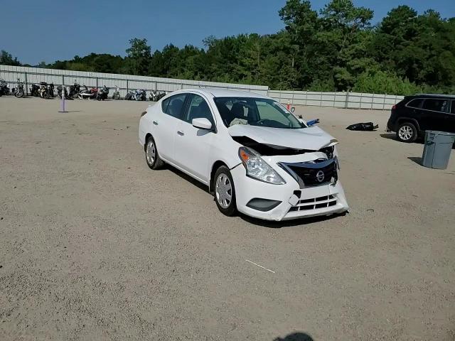 2015 Nissan Versa - Image 10