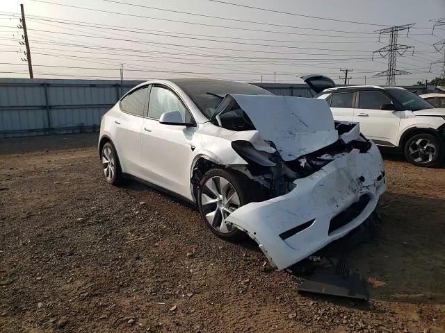 7SAYGAEE2NF383055 2022 Tesla Model Y