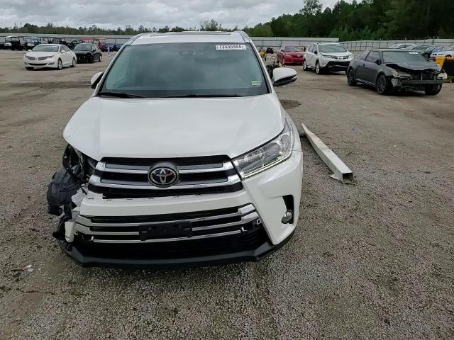 5TDDZRFH7JS884641 2018 Toyota Highlander Limited