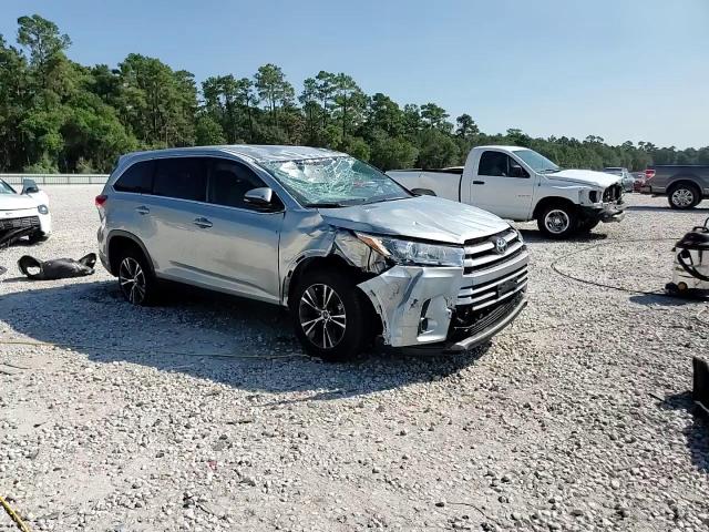 2019 Toyota Highlander Le VIN: 5TDZARFH4KS059414 Lot: 71810664