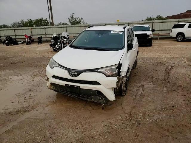 2017 Toyota Rav4 Le VIN: JTMZFREV4HJ107461 Lot: 70211854