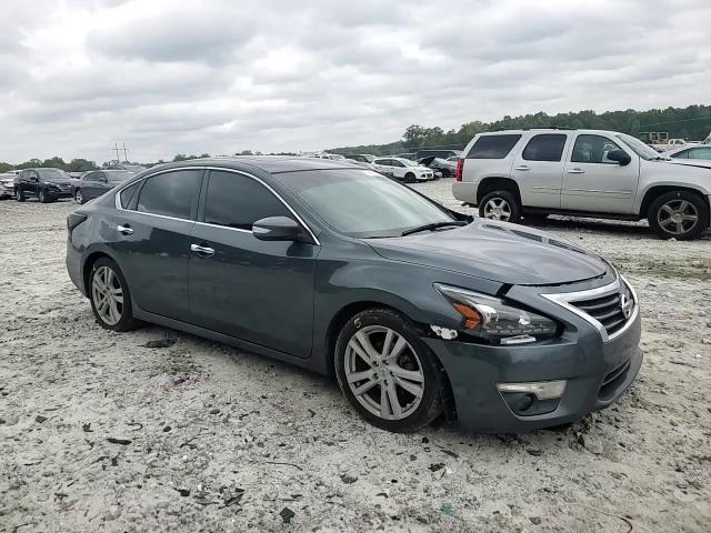 2013 Nissan Altima - Image 10