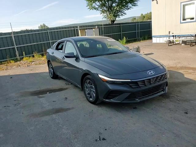 2024 Hyundai Elantra Blue VIN: KMHLM4DJXRU108820 Lot: 70620184