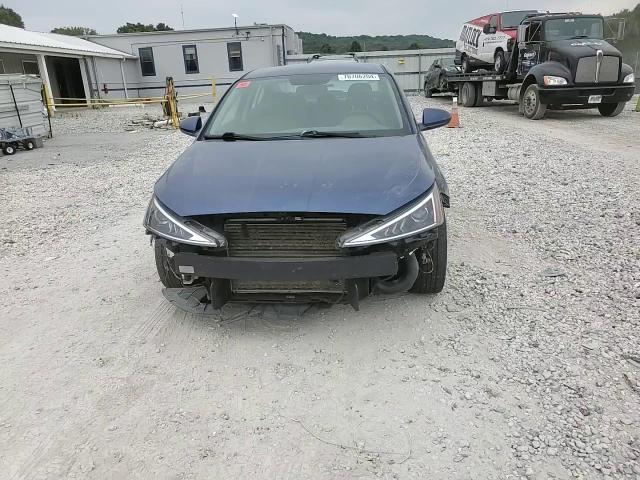 2019 Hyundai Elantra Se VIN: 5NPD74LF4KH451829 Lot: 70706204