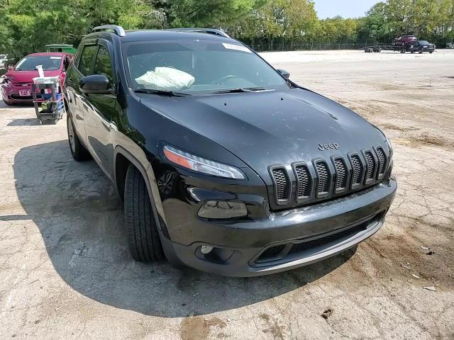 2017 Jeep Cherokee Latitude VIN: 1C4PJLCB4HW617727 Lot: 70632294