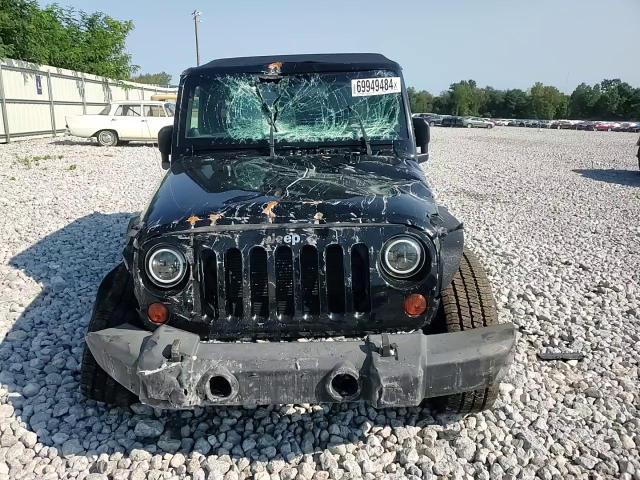 2013 Jeep Wrangler Unlimited Sport VIN: 1C4BJWDG8DL682078 Lot: 69949484